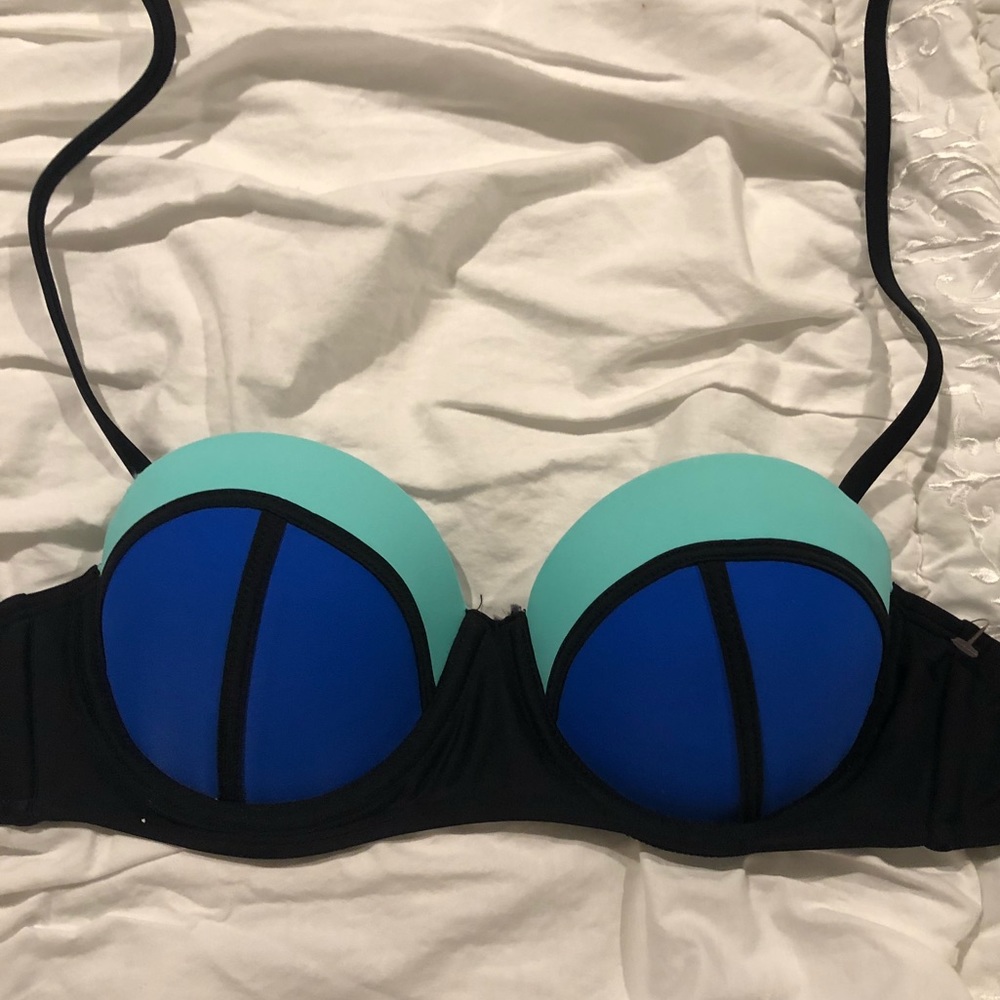 Triangle bikini top